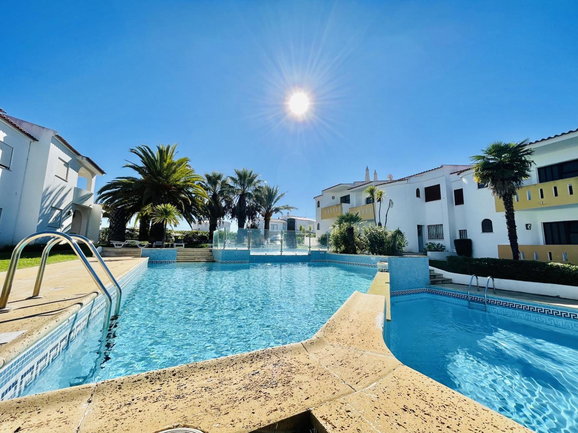 Apartamento Lavanda - 2 Bedrooms - 3 Level Pool - Garden - 1km *